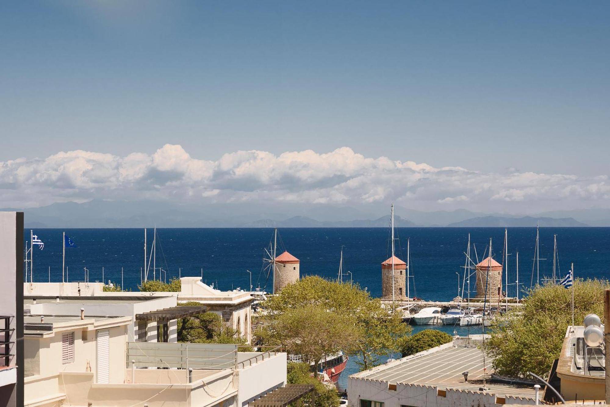 Mandraki City Center Apartments Rhodes City Exterior photo